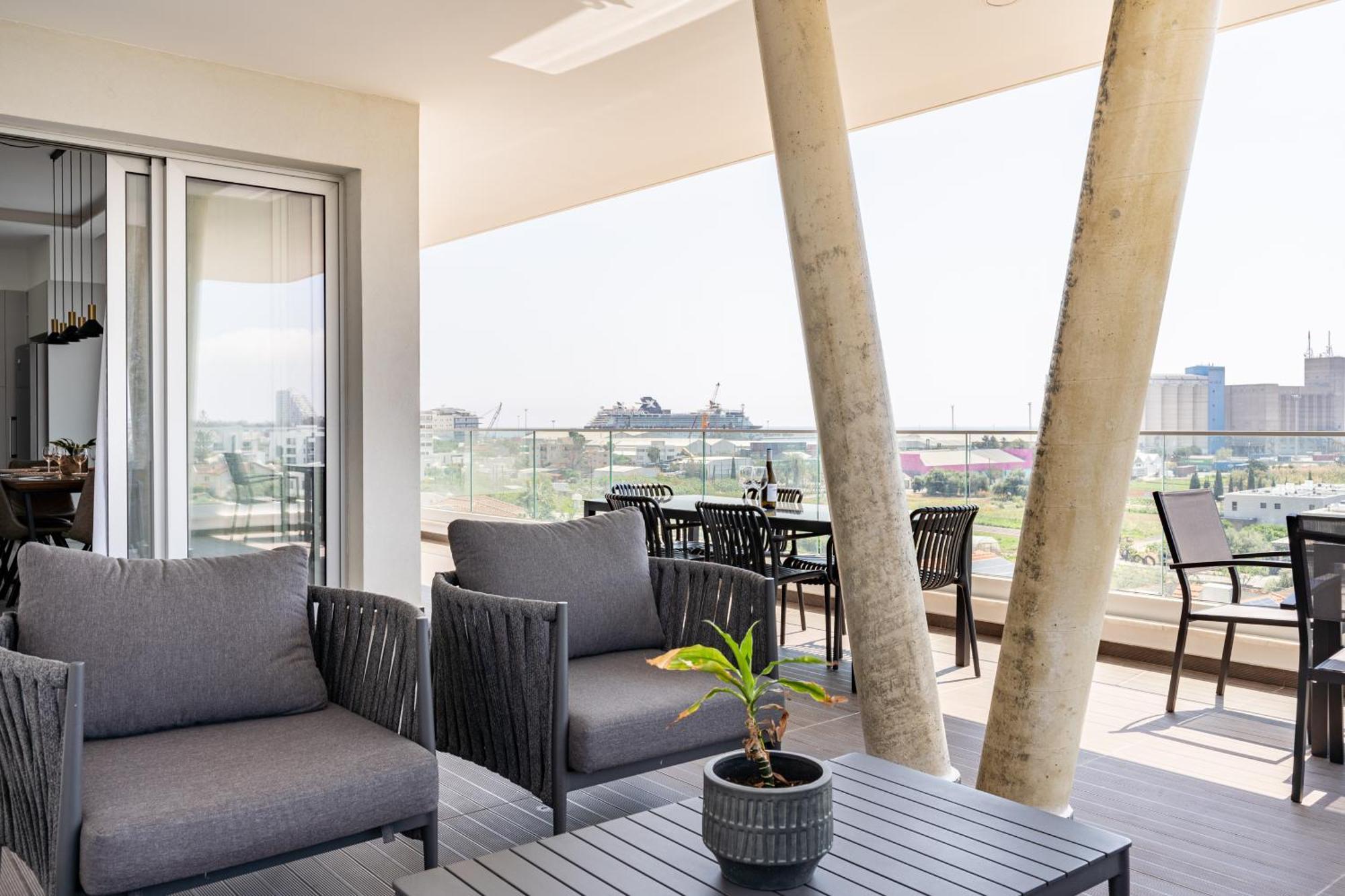 Yamas Urban Living Zakaki Pool Penthouses & Apartments Limasol Dış mekan fotoğraf