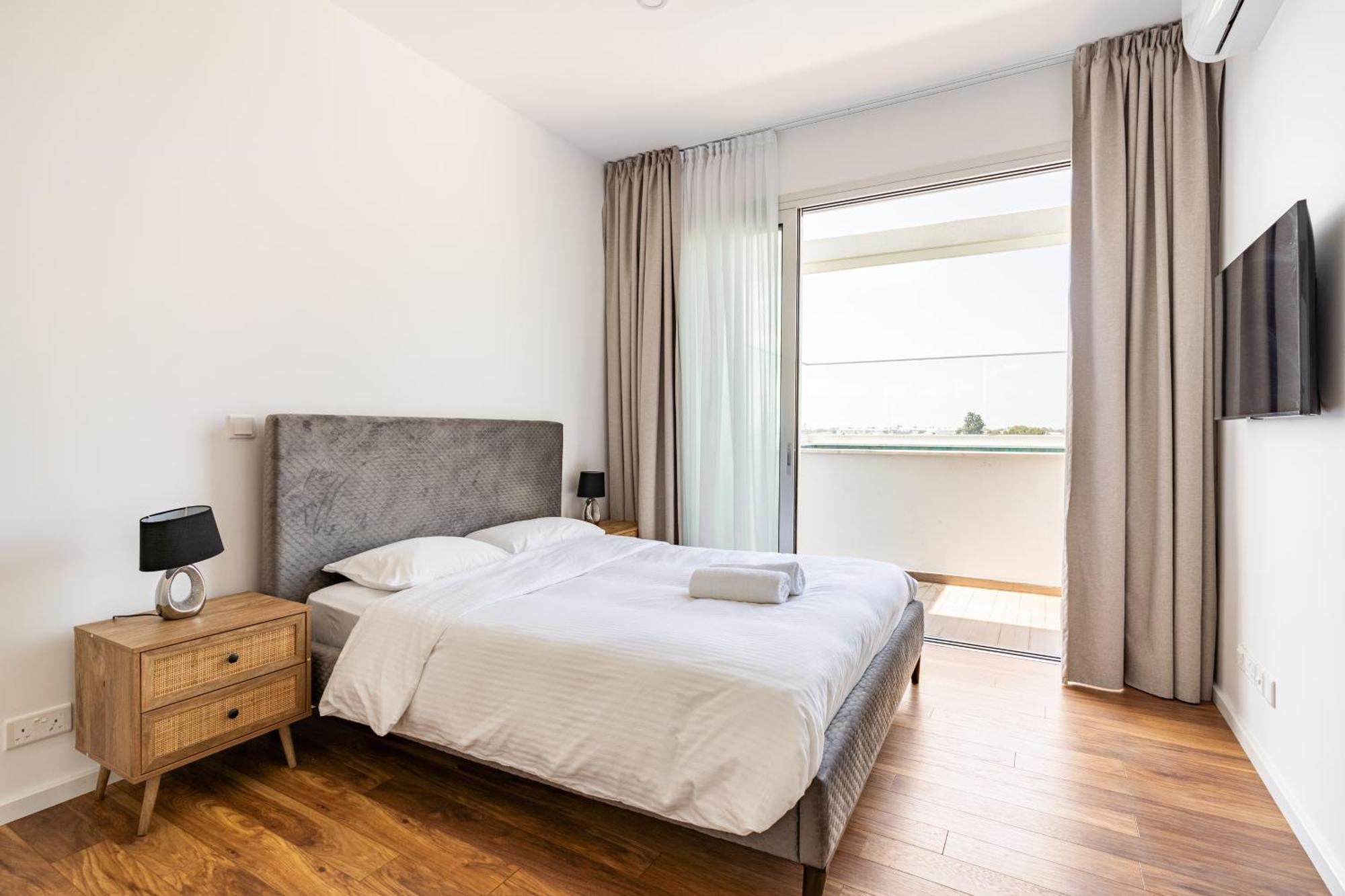 Yamas Urban Living Zakaki Pool Penthouses & Apartments Limasol Dış mekan fotoğraf