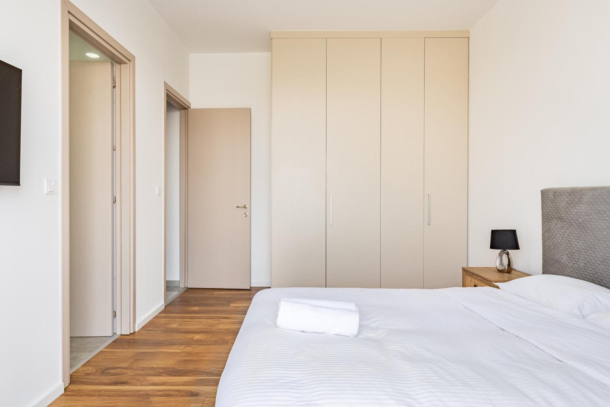 Yamas Urban Living Zakaki Pool Penthouses & Apartments Limasol Dış mekan fotoğraf