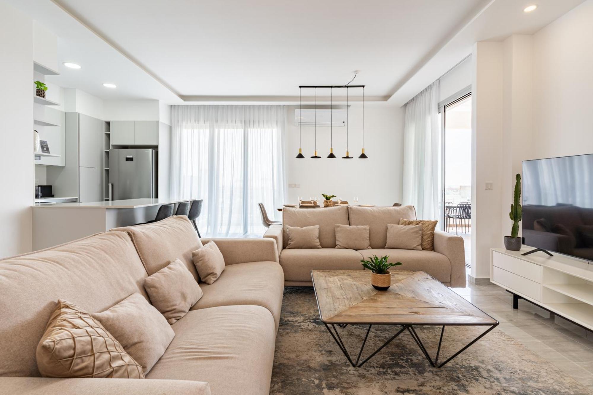 Yamas Urban Living Zakaki Pool Penthouses & Apartments Limasol Dış mekan fotoğraf